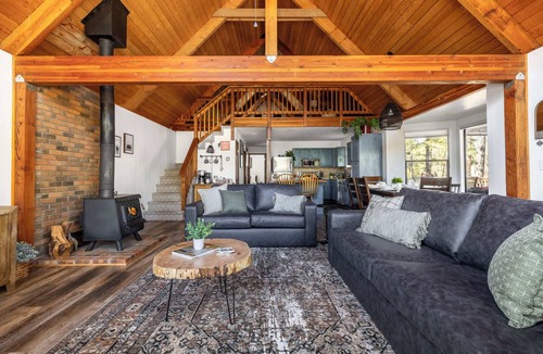 Munds Park Cabin | Cozy Chalet in the Pines
