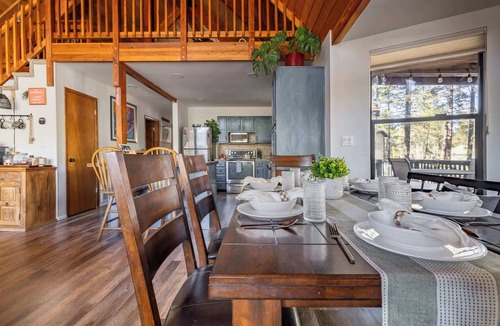 Munds Park Cabin | Cozy Chalet in the Pines