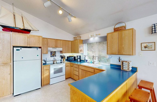 Cape Meares House | Cozy coastal home with deck ocean views and firepit 4 blocks to beach