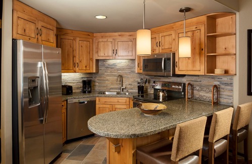 Park City Condo | Cozy Condo + Gas Fireplace | Enjoy Ski-in/Ski-out