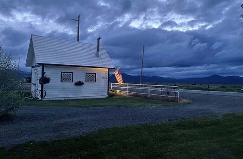 Fort Klamath Apartment | Cozy Cottage Close to Crater Lake