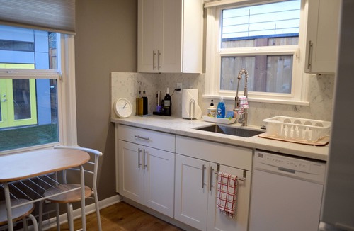 Crown Hill House | Cozy Crown Hill Cottage with Private Backyard Cabana near Carkeek Park