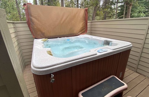 Sunriver House | Cozy Family Escape with Access to Exclusive Golf