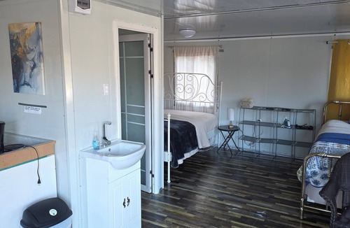 Carrolls House | Cozy farmhouse in charming Kelso with AC, WiFi