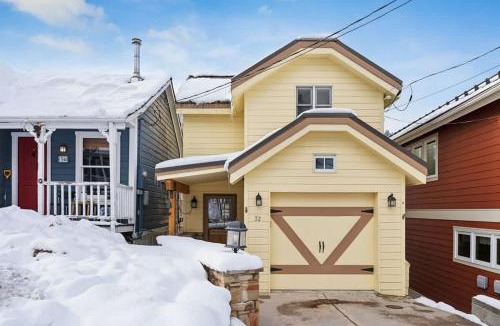 Downtown Park City House | Cozy Hillside Cottage Overlooking Main Street