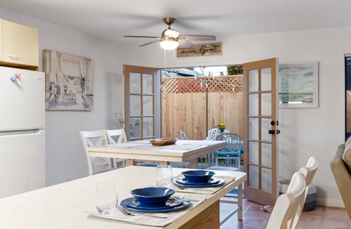 Village of La Jolla House | Cozy La Jolla Bungalow Near Beach & Village