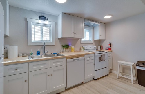 Lafayette House | Cozy Lafayette Townhome Rental Near Parks & River
