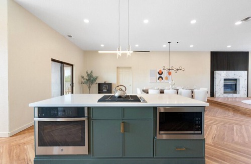 Cottonwood House | Cozy Luxe Cottonwood Home w/Pool & Views