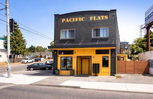 Eastside Apartment | Cozy Micro Suite Unit 1 Sleeps 2 Minutes to Downtown