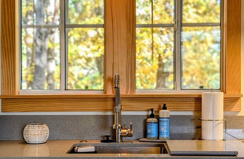 Green Valley Lake Cabin | Cozy & modern couples getaway in Green Valley Lake