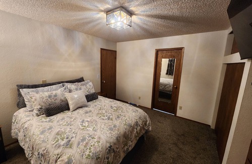 Kent Bed & Breakfast | Cozy One Bedroom and Private Bathroom