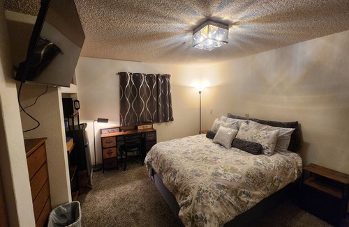Kent Bed & Breakfast | Cozy One Bedroom and Private Bathroom