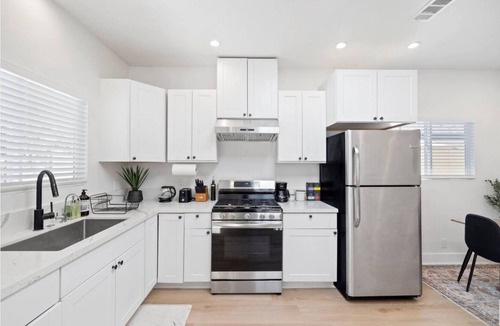 Garden Grove House | Cozy Prvate ADU close to Disney Beach EV