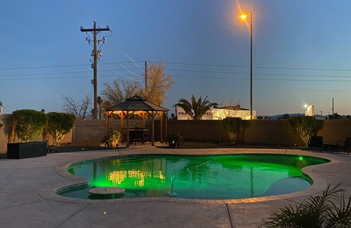 Holiday Shores House | Cozy Riverhouse w/Pool! Plenty of Space for the whole Family.