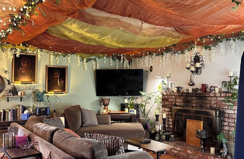 Pacific Bed & Breakfast | Cozy room, Quiet home