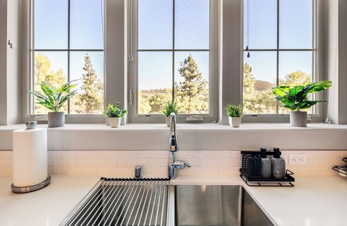 Rancho Penasquitos House | Cozy San Diego Retreat - Sleeps 6 - Relax & Unwind