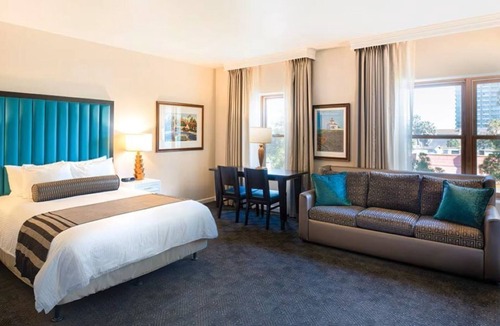 Cortez Hill Hotel | Cozy studio hotel room in downtown San Diego. Sleeps up to 3