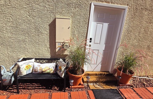 Enterprise Apartment | Cozy studio in delightful Las Vegas with WiFi, AC