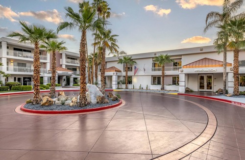Canyon Corridor Apartment | Cozy Studio w/ WiFi, Resort Pools, Waterslides & Minutes to Downtown