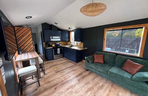 Covelo House | Cozy Tiny Home + Hot Tub | Oak trees, Trail & View