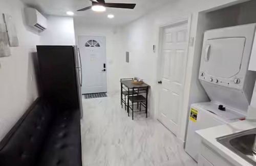 Paradise Apartment | Cozy Vegas Studio Airport & Strip Access