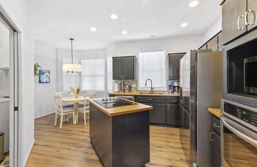 Vancouver House | Craftsman Hideaway Haven - 12 mins to PDX airport
