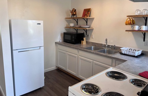 Grants Pass Apartment | Creekside Retreat