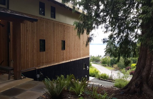 Clinton House | Crows Nest - Views of Puget Sound