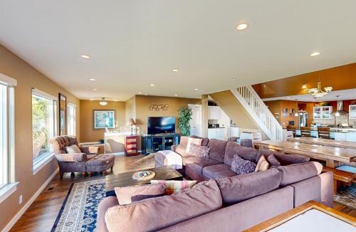 Roads End House | Crystal Rose Home