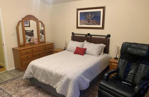 Sparks House | Cul-De-Sac Home