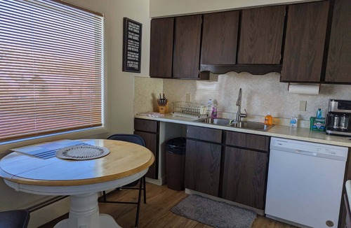 Anaconda House | Customer Friendly Getaway. Quiet, Friendly, Secure Neighborhood.