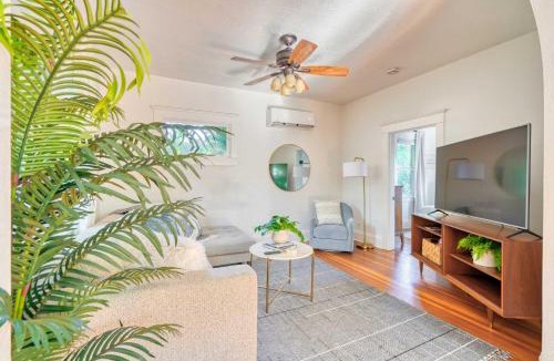 King House | Cute & Comfortable Portland Home with 91 WalkScore