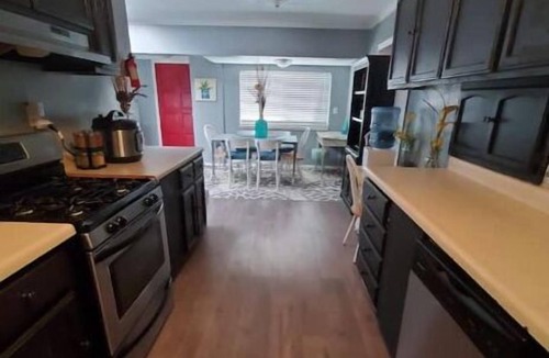 Pittsburg House | Cute & Cozy Beautiful 3 bedroom home