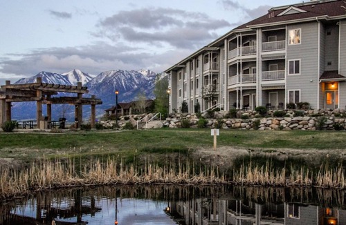 Genoa Condo | David Walley's Resort, 1br suite, Saturday check-in