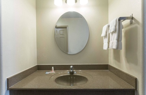 Beaver Hotel | Days Inn by Wyndham Beaver