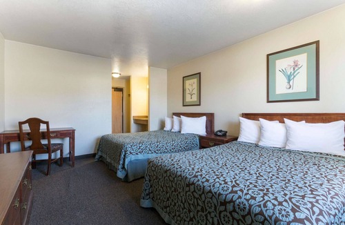 Beaver Hotel | Days Inn by Wyndham Beaver