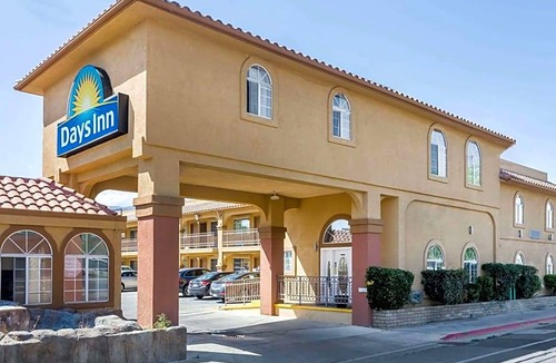 Bishop Hotel | Days Inn by Wyndham Bishop