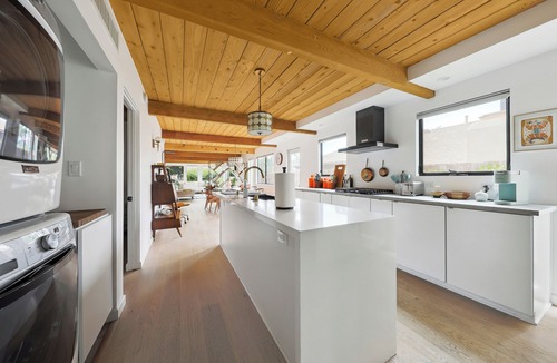 Del Mar Heights House | Del Mar LoveShack near Torrey Pines State Beach, Hiking, & Golf Course
