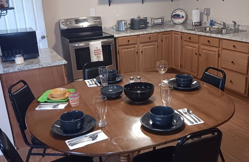 Toledo Apartment | Delightful 1-bedroom apartment in charming Toledo close to fishing and kayaking.