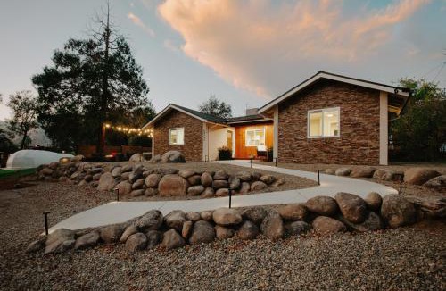 Three Rivers Villa | Dennison House