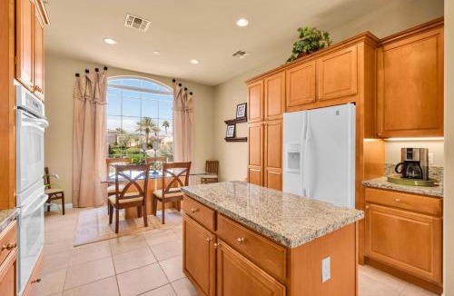 Indio House | Desert Fairway Oasis