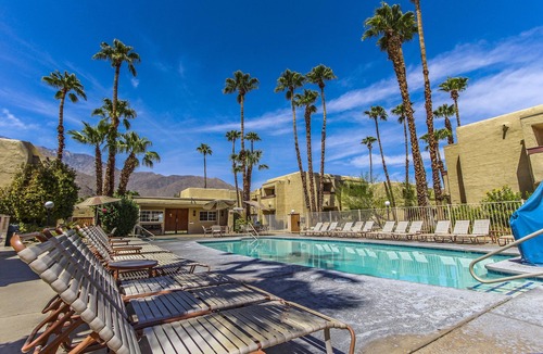 Uptown Design District Apartment | Desert Vacation Villas