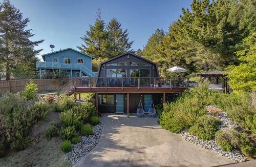 Shelter Cove House | Designer Home with Ocean View Hot Tub