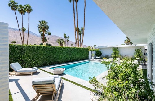 Indian Canyon House | Designer Perfect - 30 Day Minimum
