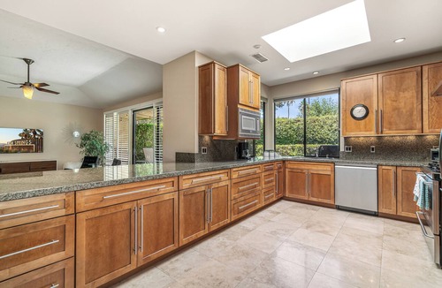 Sonora Sunrise Condo | Desirable South Palm Springs 2-Bedroom Condo New Listing