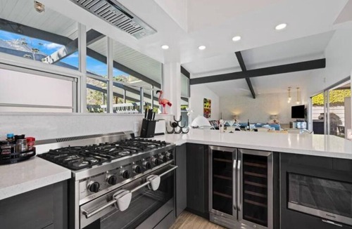 Vista Las Palmas House | Diamonds are Forever - Live the Good Life