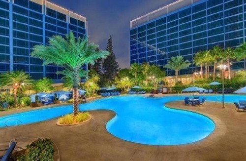 Anaheim Resort Hotel | Disneyland® Hotel