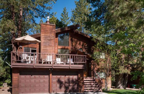 Lake Forest House | Dog-friendly Dollar Point home with hot tub
