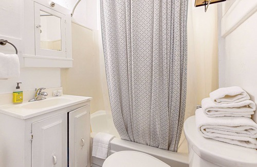 Johns Landing House | Dog-friendly ideally located home with mountain views & yard - blocks from river