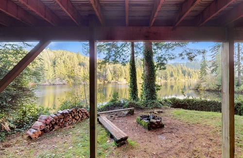Florence House | Dog-friendly lakefront home w/convenient location & private deck